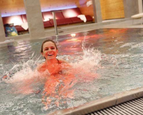 Aqua Fitness! 5 Gründe, warum Ihr Wasser Aerobic bei Ramsi machen solltet