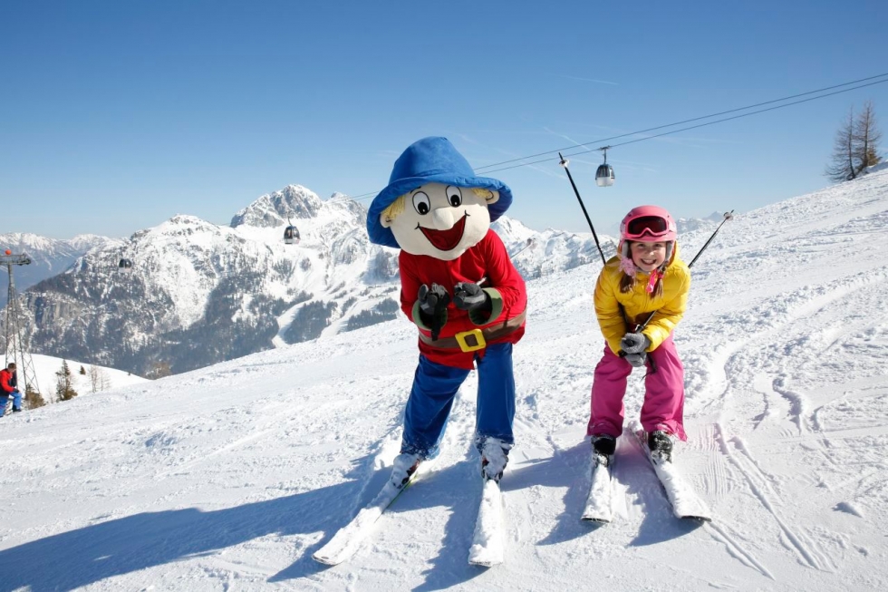 Winterurlaub auf dem Nassfeld Restplätze Winterpakete im Wichtelwinterwunderland Stöbert & Entdeckt hier Wintererlebnisse