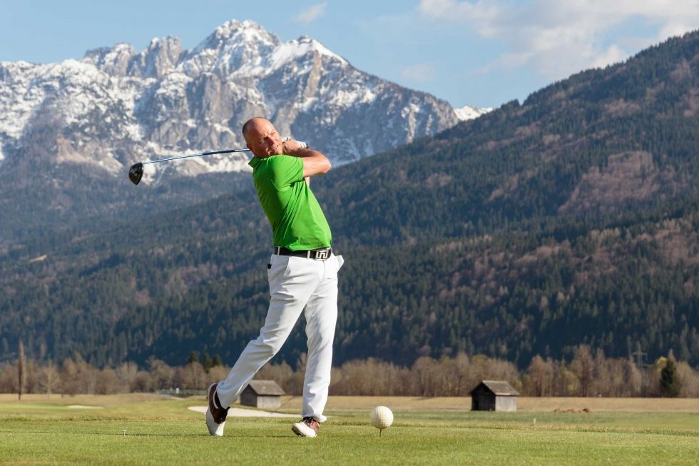 Golfvergnügen auf der Golfanlage Nassfeld Golf