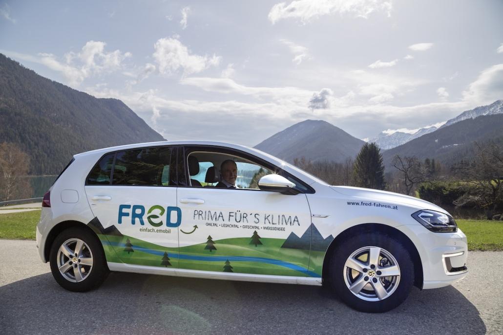 Year-round experiences and FRED rent e-car 
